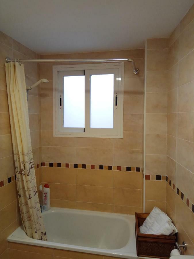 Precioso Atico En Torre De Benagalbon A 20 Metros Del Mar. Apartman Kültér fotó