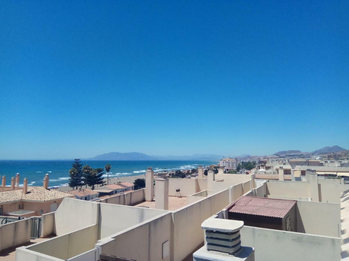 Precioso Atico En Torre De Benagalbon A 20 Metros Del Mar. Apartman Kültér fotó