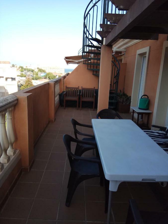 Precioso Atico En Torre De Benagalbon A 20 Metros Del Mar. Apartman Kültér fotó