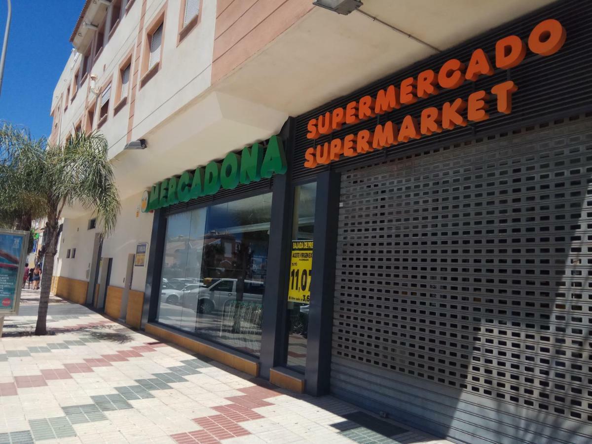 Precioso Atico En Torre De Benagalbon A 20 Metros Del Mar. Apartman Kültér fotó