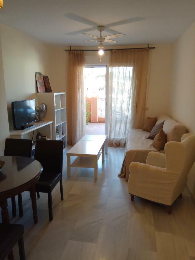 Precioso Atico En Torre De Benagalbon A 20 Metros Del Mar. Apartman Kültér fotó