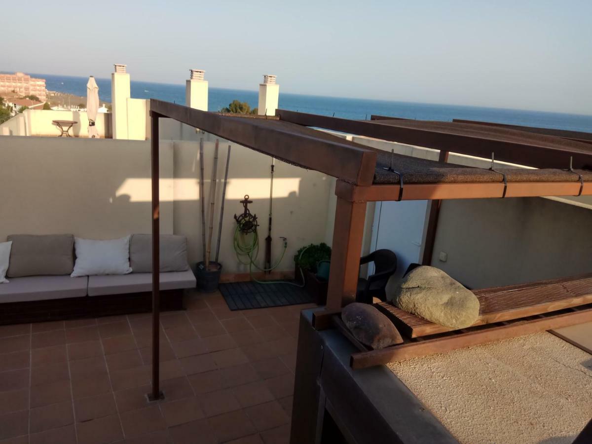 Precioso Atico En Torre De Benagalbon A 20 Metros Del Mar. Apartman Kültér fotó